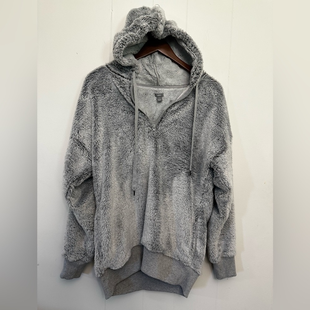 Aerie M faux fur hoodie